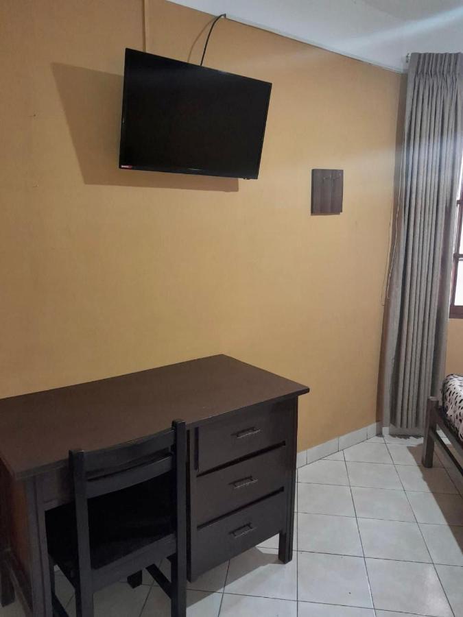 Urbano Hotel Tarija Kültér fotó
